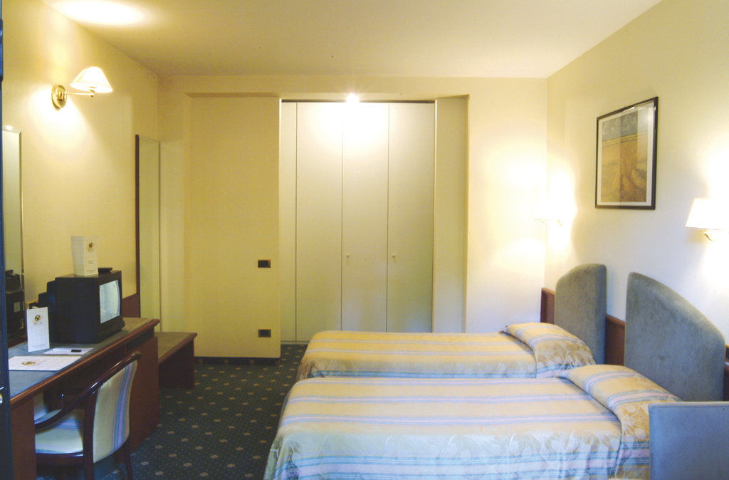 Hotel Falco D'Oro Tole Rum bild